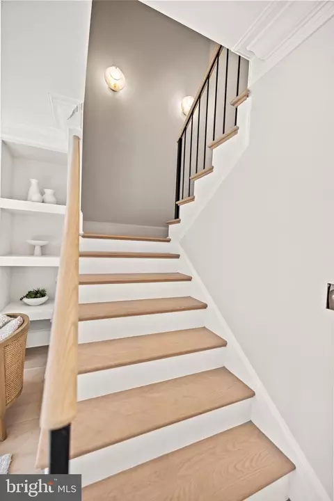 Entry Way - 3625 Everett St NW, Washington, DC 20008 photo 3 of 5