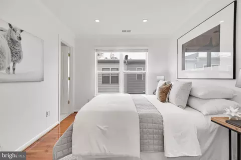 2132 12th Pl NW, Washington, DC 20009 photo 17