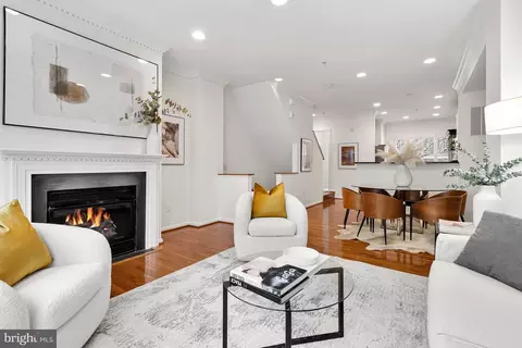2132 12th Pl NW, Washington, DC 20009 photo 2