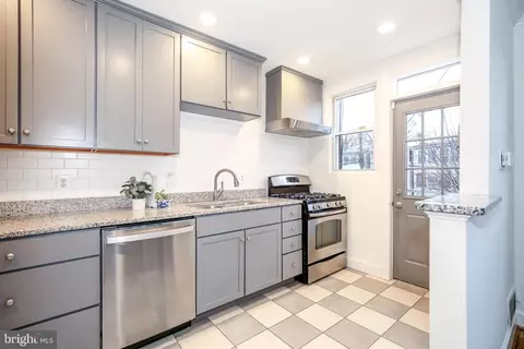 429 21st St NE, Washington, DC 20002 photo 8