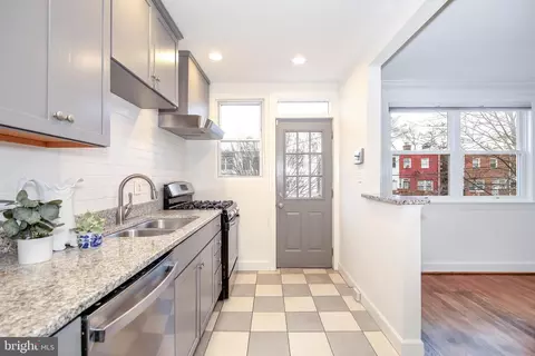 429 21st St NE, Washington, DC 20002 photo 9