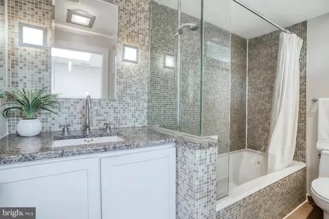1735 U St NW #2, Washington, DC 20009 photo 29