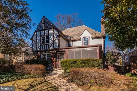 1325 Iris St NW, Washington, DC 20012