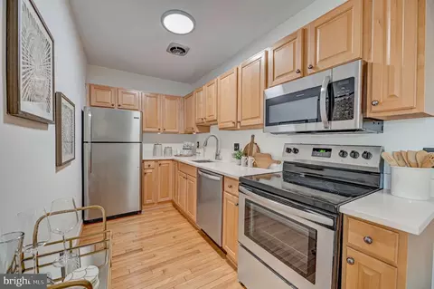 730 11th St NE #404, Washington, DC 20002 photo 7