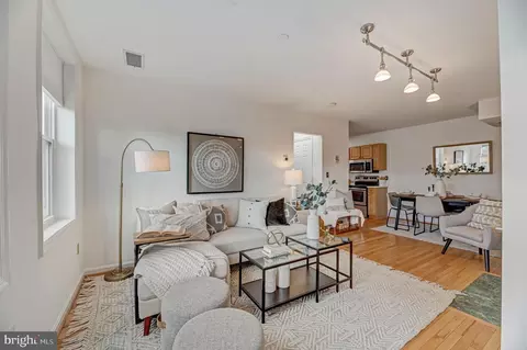 730 11th St NE #404, Washington, DC 20002 photo 3