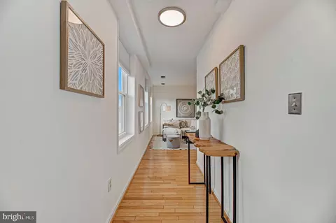 730 11th St NE #404, Washington, DC 20002 photo 2