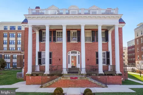 1010 Main Dr NW, Washington, DC 20012