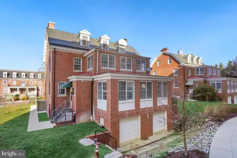 1010 Main Dr NW, Washington, DC 20012 photo 33