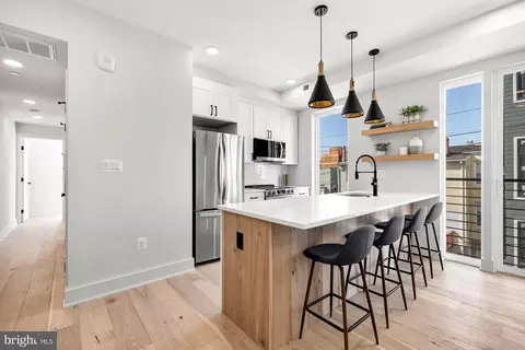 623 Kennedy St NW #7, Washington, DC 20011