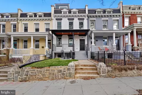 705 Taylor St NW #B, Washington, DC 20011