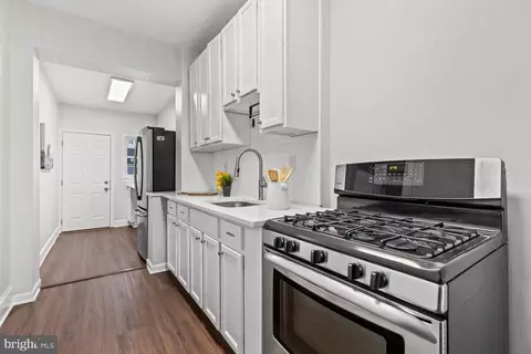 1802 M St NE, Washington, DC 20002 photo 12