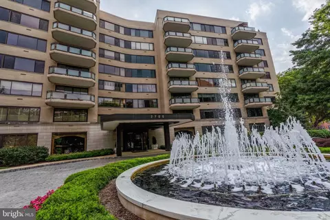 2700 Calvert St NW #716, Washington, DC 20008