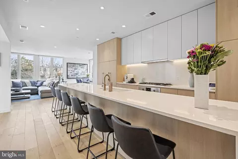 207 NE 8th St NE #2, Washington, DC 20002 photo 6