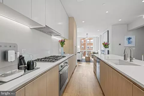 207 NE 8th St NE #2, Washington, DC 20002 photo 5