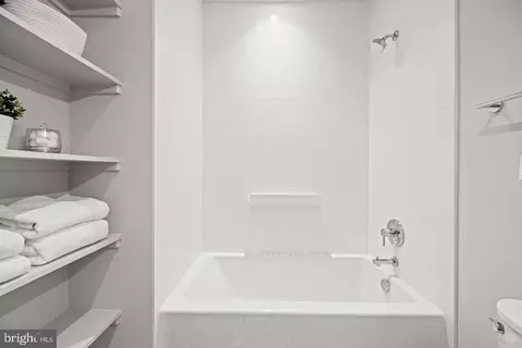 207 NE 8th St NE #2, Washington, DC 20002 photo 13
