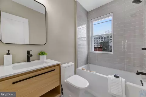 922 5th St NE, Washington, DC 20002 photo 19