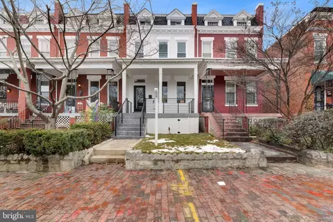 922 5th St NE, Washington, DC 20002 photo 3