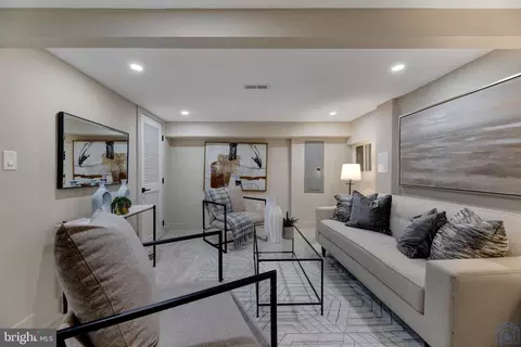 922 5th St NE, Washington, DC 20002 photo 22