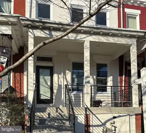 922 5th St NE, Washington, DC 20002 photo 2