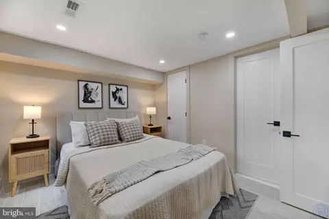 922 5th St NE, Washington, DC 20002 photo 28
