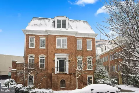 5316 43rd St NW, Washington, DC 20015