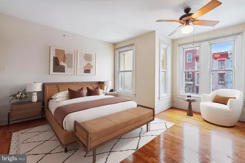 310 C St SE, Washington, DC 20003 photo 8