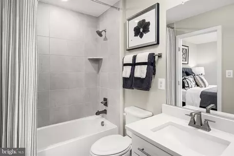 6820 General Davis Dr NW, Washington, DC 20012 photo 7