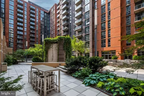 1025 1st St SE #201, Washington, DC 20003 photo 25