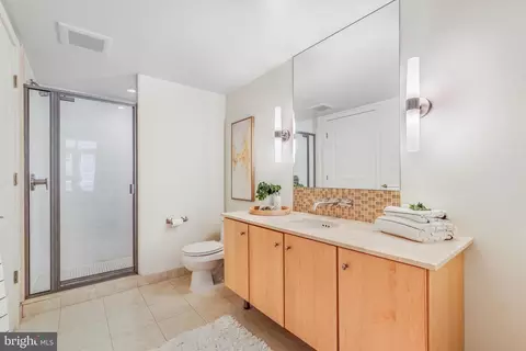 1025 1st St SE #201, Washington, DC 20003 photo 18
