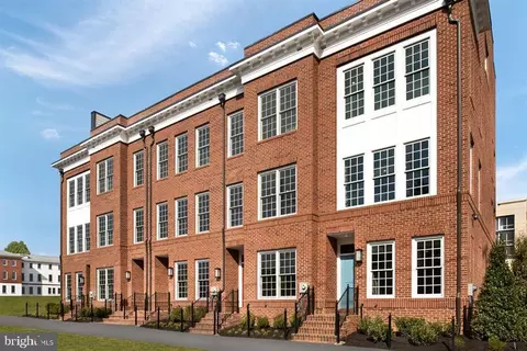 1363 Aspen St NW, Washington, DC 20012
