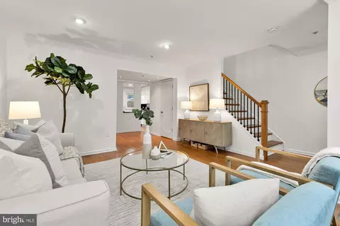 816 10th St NE, Washington, DC 20002 photo 6