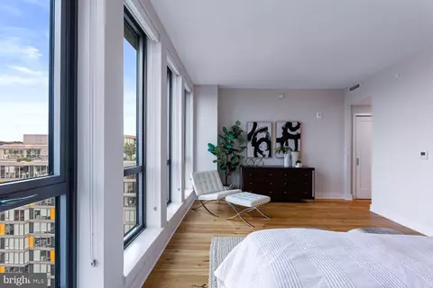 1211 Van St SE #PENTHOUSE 2, Washington, DC 20003 photo 10