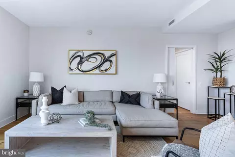 1211 Van St SE #PENTHOUSE 2, Washington, DC 20003 photo 42