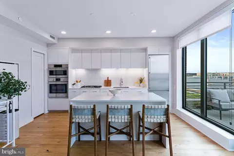 1211 Van St SE #PENTHOUSE 2, Washington, DC 20003 photo 23