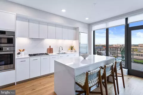 1211 Van St SE #PENTHOUSE 2, Washington, DC 20003 photo 24
