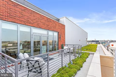 1211 Van St SE #PENTHOUSE 2, Washington, DC 20003 photo 37