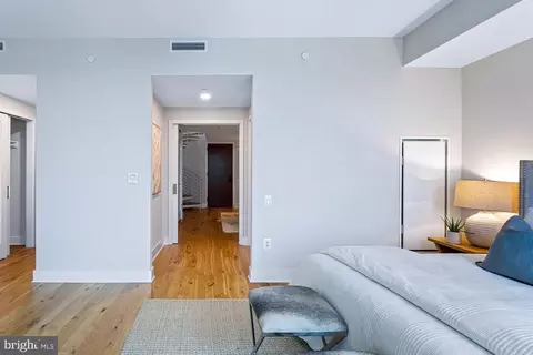1211 Van St SE #PENTHOUSE 2, Washington, DC 20003 photo 16