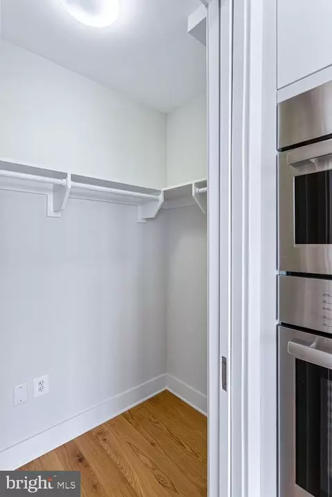 1211 Van St SE #PENTHOUSE 2, Washington, DC 20003 photo 28