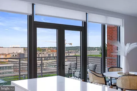 1211 Van St SE #PENTHOUSE 2, Washington, DC 20003 photo 40