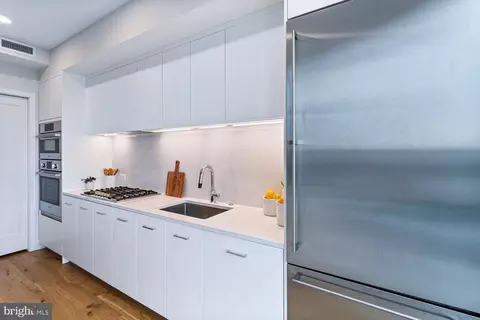 1211 Van St SE #PENTHOUSE 2, Washington, DC 20003 photo 26