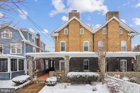 3821 Livingston St NW, Washington, DC 20015