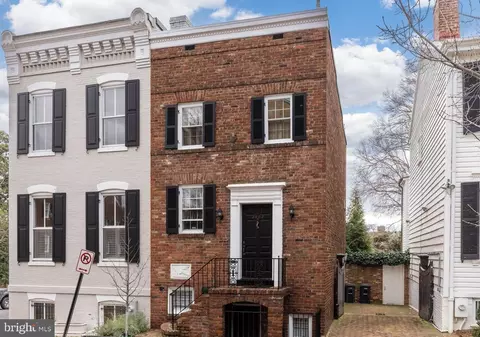 2802 N N St NW, Washington, DC 20007