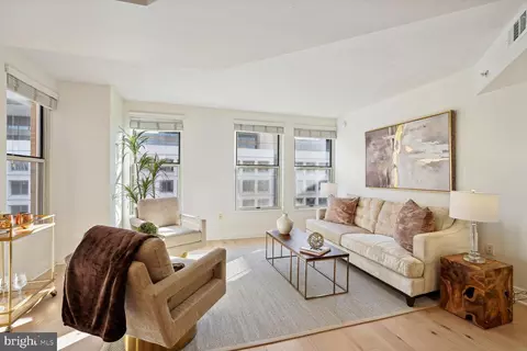 915 E Street St NW #1015, Washington, DC 20004 photo 4