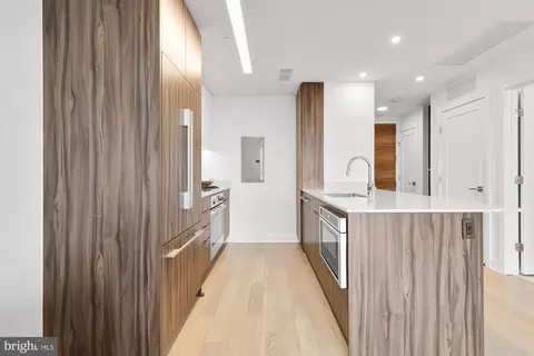 37 L St SE #706, Washington, DC 20003 photo 8