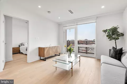 37 L St SE #706, Washington, DC 20003 photo 4