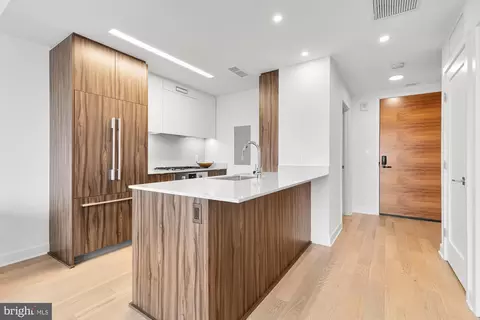 37 L St SE #706, Washington, DC 20003 photo 6
