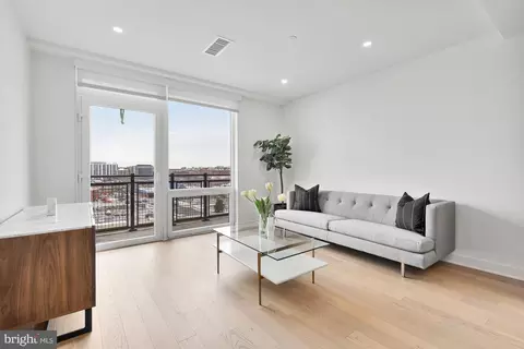 37 L St SE #706, Washington, DC 20003 photo 3