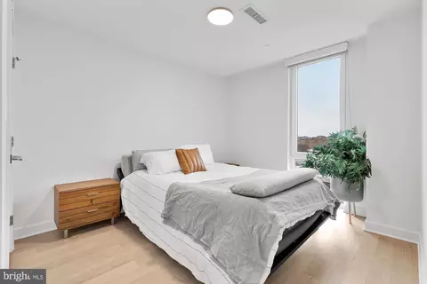 37 L St SE #706, Washington, DC 20003 photo 13