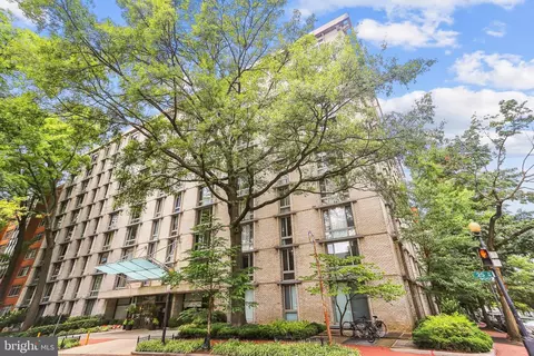 950 25th St NW #214N, Washington, DC 20037
