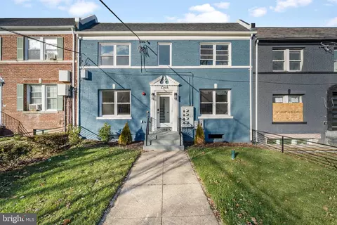 1368 Bryant St NE #1, Washington, DC 20018